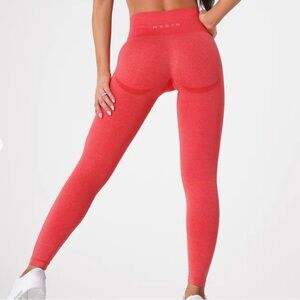 NVGTN Candy Apple Contour Seamless Leggings